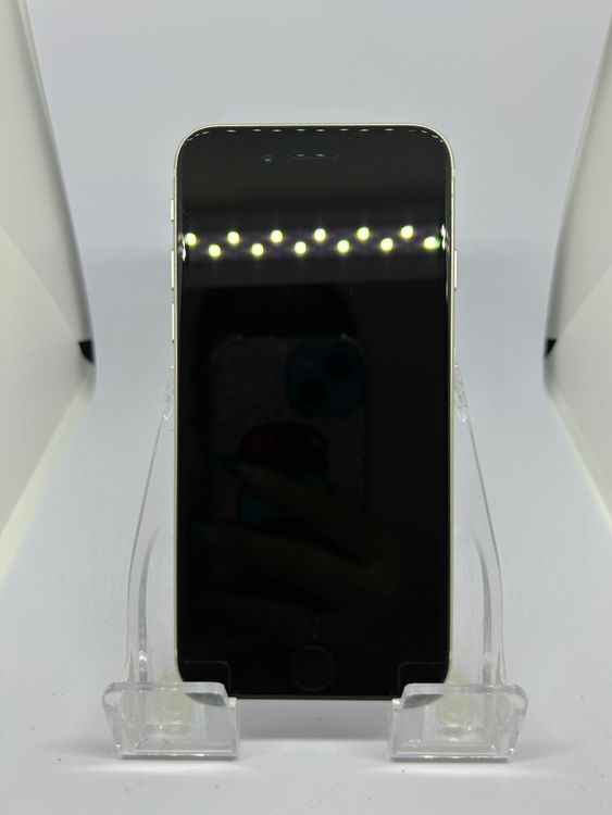 ��SIM�ե꡼ iPhoneSE��3����  128GB �������饤�� �Хåƥ꡼73%