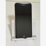 ���Хåƥ꡼84% Ķ���� SIM�ե꡼ iPhoneSE ��3���� 128GB �������饤��
