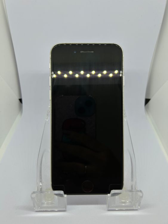 ��SIM�ե꡼ iPhoneSE��3����  128GB �������饤�� �Хåƥ꡼75%