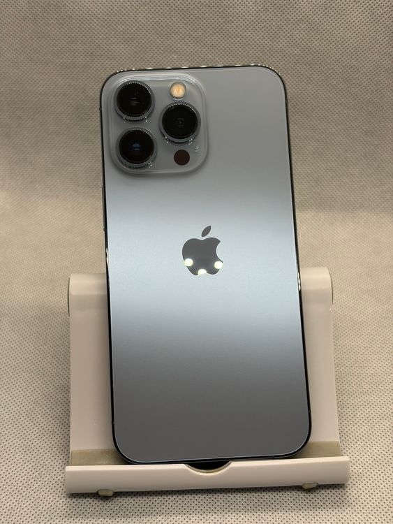 ���Хåƥ꡼89% SIM�ե꡼ iPhone13Pro 256GB ������֥롼