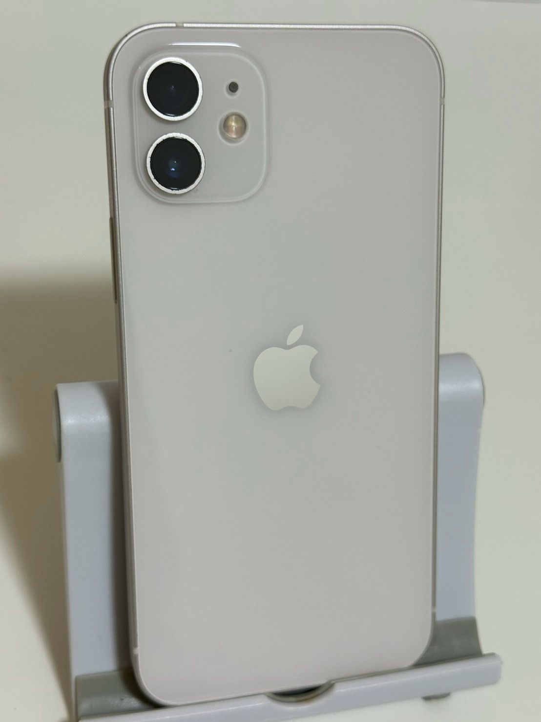 IPhone12 バッテリー最大容量81% SIMフリー ムスビー｜○バッテリー81% SIMフリー iPhone12 64GB ホワイト