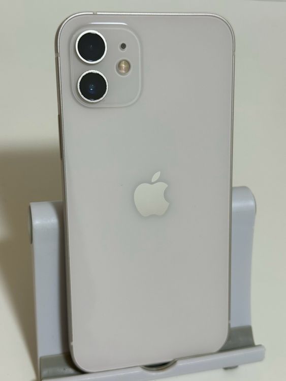 ���Хåƥ꡼81% SIM�ե꡼ iPhone12 64GB �ۥ磻��