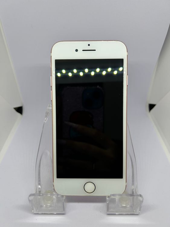 ��SIM�ե꡼ iPhone7  128GB ������������� �Хåƥ꡼77%