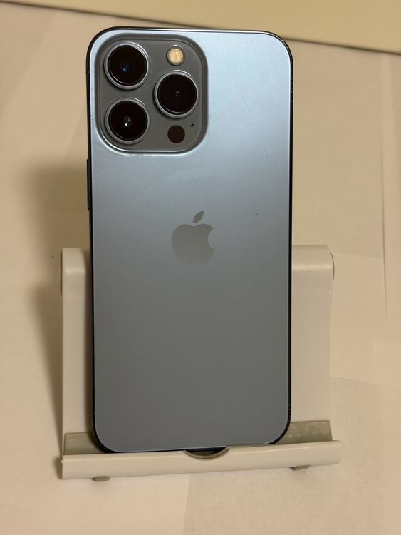 ���Хåƥ꡼85% SIM�ե꡼ iPhone13Pro 256GB ������֥롼