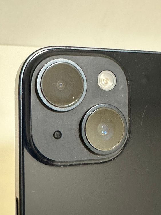 ���Хåƥ꡼85% SIM�ե꡼ iPhone14 128GB �ߥåɥʥ���