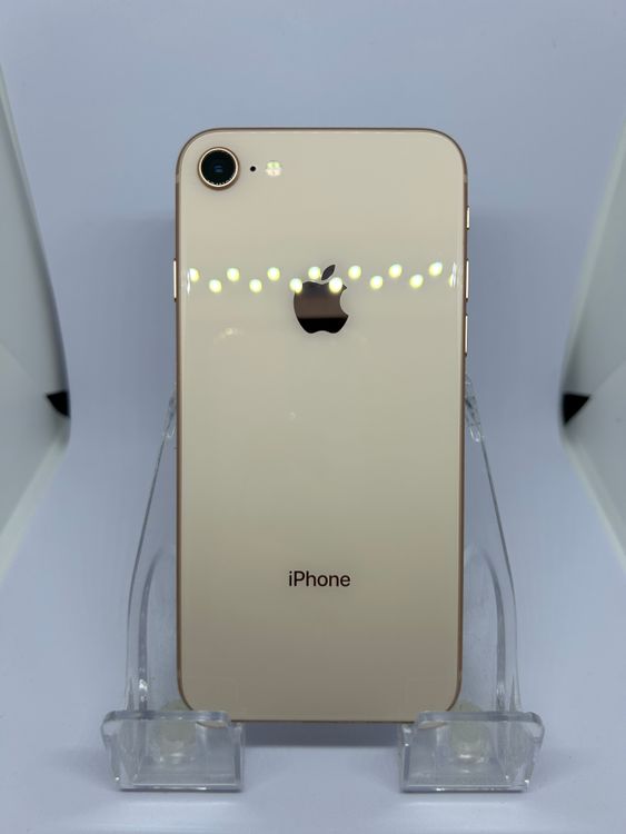 ��SIM�ե꡼ iPhone8  64GB ������� �Хåƥ꡼74%