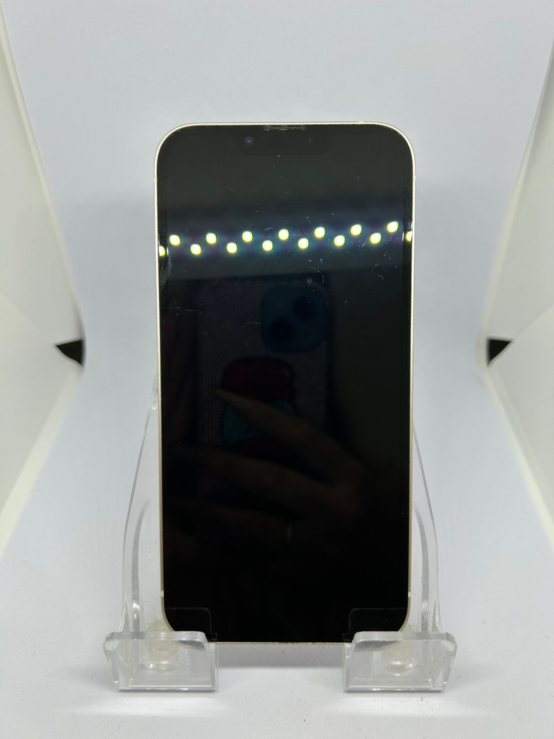 Apple iPhone13 128GBスターライトSIMフリー バッテリ77% ムスビー｜○SIMフリー iPhone13 128GB スターライト バッテリー77