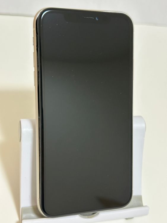 ��SIM�ե꡼ iPhone11 256GB �ۥ磻��
