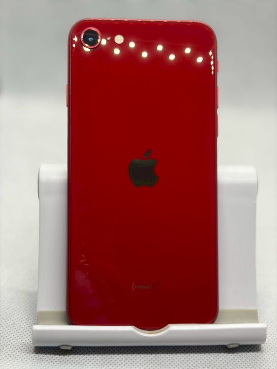 ���Хåƥ꡼99% ����Ʊ�� SIM�ե꡼ iPhoneSE ��3���� 128GB �������饤��