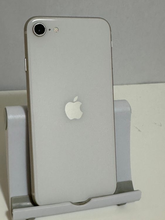 ���Хåƥ꡼80% SIM�ե꡼ iPhoneSE ��3���� 64GB �������饤��