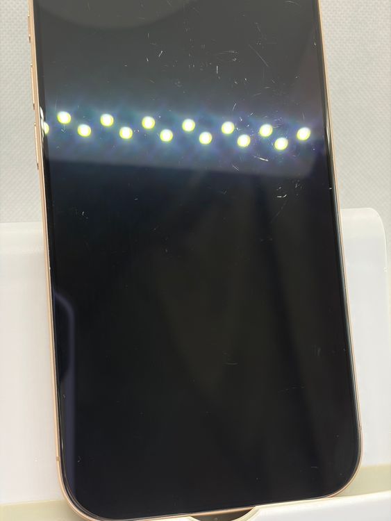 ���Хåƥ꡼87% SIM�ե꡼ iPhone16Pro 1TB �ǥ����ȥ����˥���