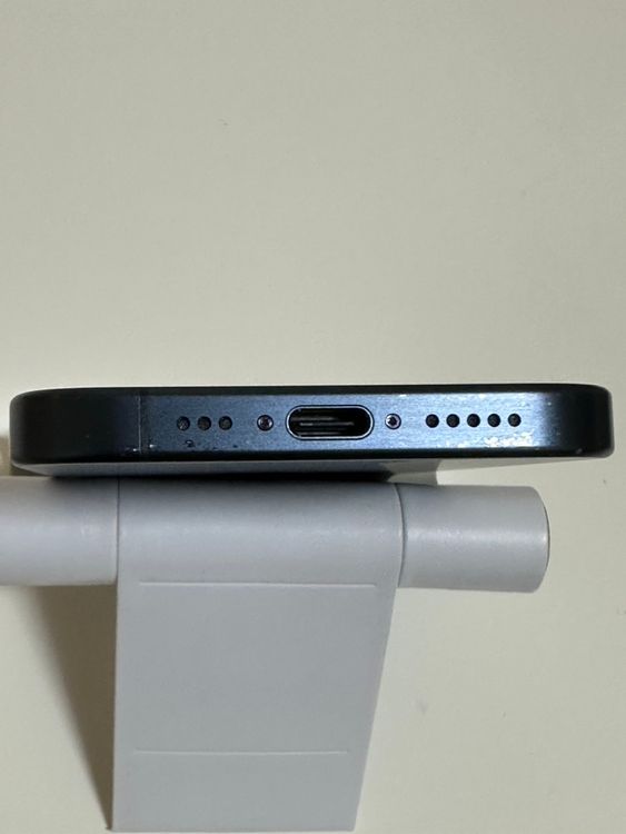 ��SIM�ե꡼ iPhone15 Pro 256GB �֥롼�����˥���