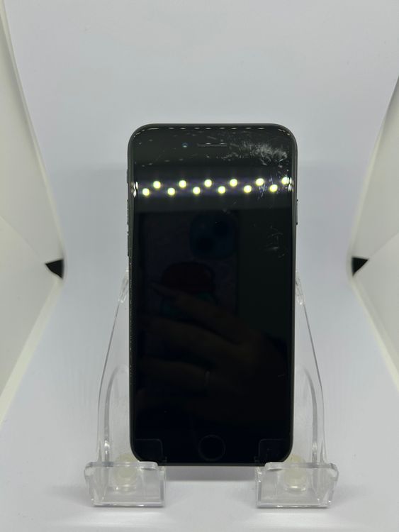 ��SIM�ե꡼ iPhoneSE��2����  64GB �֥�å� �Хåƥ꡼79%