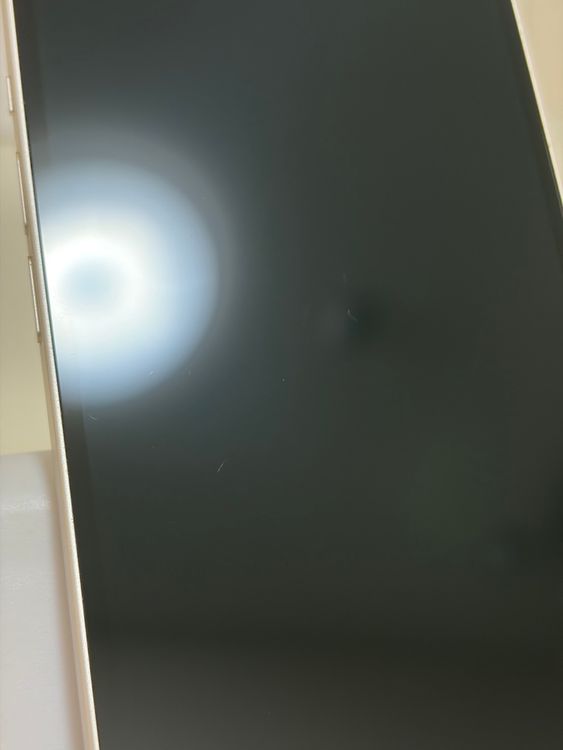 ���Хåƥ꡼85% Ķ���� SIM�ե꡼ iPhone13 128GB �������饤��