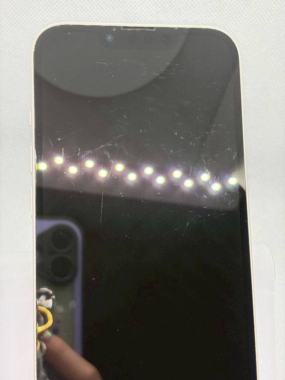 ���Хåƥ꡼89% SIM�ե꡼ iPhone13 128GB �������饤��