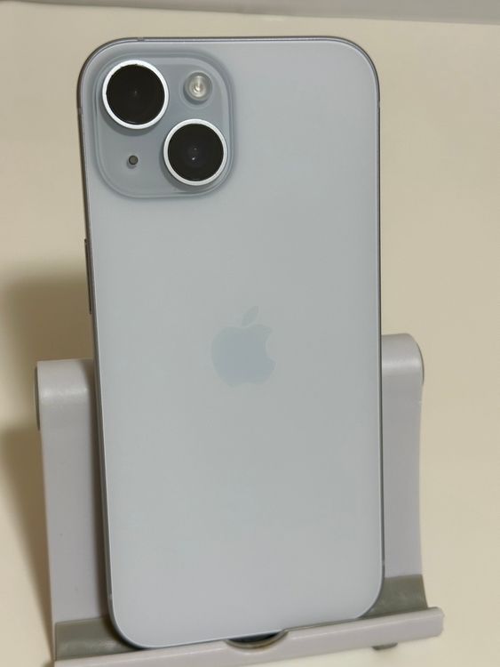 ���Хåƥ꡼87% SIM�ե꡼ iPhone15 256GB �֥롼