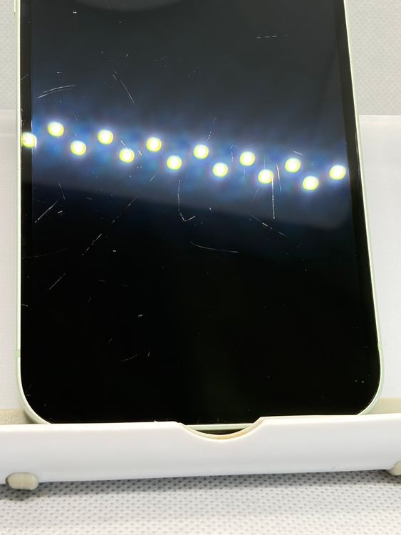 ���Хåƥ꡼84% SIM�ե꡼ iPhone12 64GB ���꡼��