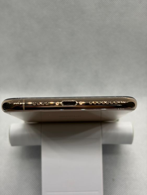 ��SIM�ե꡼ iPhoneXSMax 256GB ������� �Хåƥ꡼82%