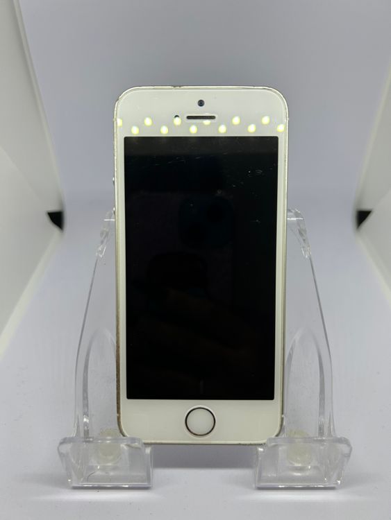 ��SIM�ե꡼ iPhoneSE  32GB ����С� �Хåƥ꡼83%