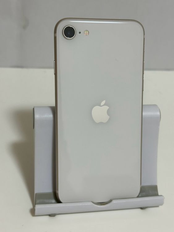 ���Хåƥ꡼81% SIM�ե꡼ iPhoneSE ��3���� 64GB �������饤��