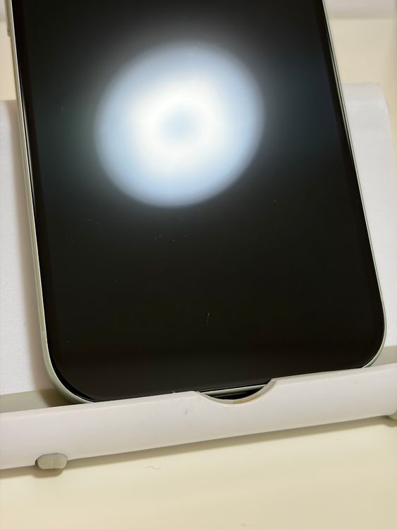 ���Хåƥ꡼84% SIM�ե꡼ iPhone15 128GB ���꡼��