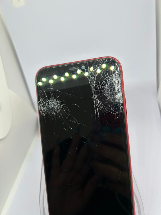 ��SIM�ե꡼ iPhone11  128GB ��å� �Хåƥ꡼100%
