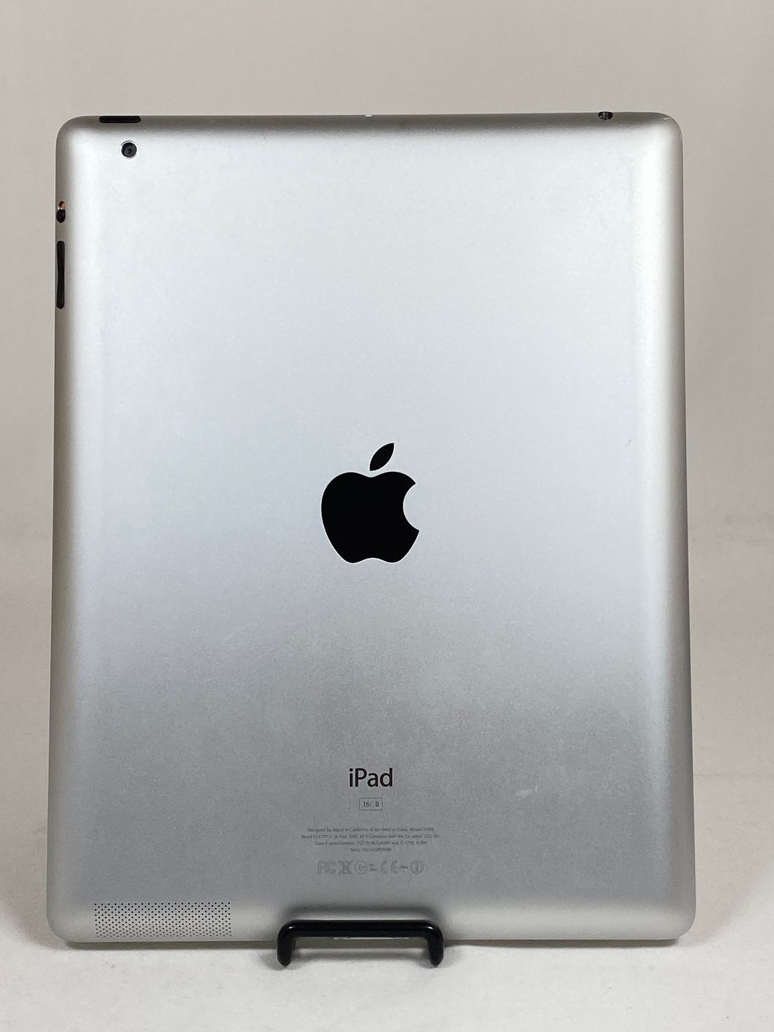 iPad2 美品です ムスビー｜○ハピネスネット iPad2 Wi-Fiモデル シルバー 送料