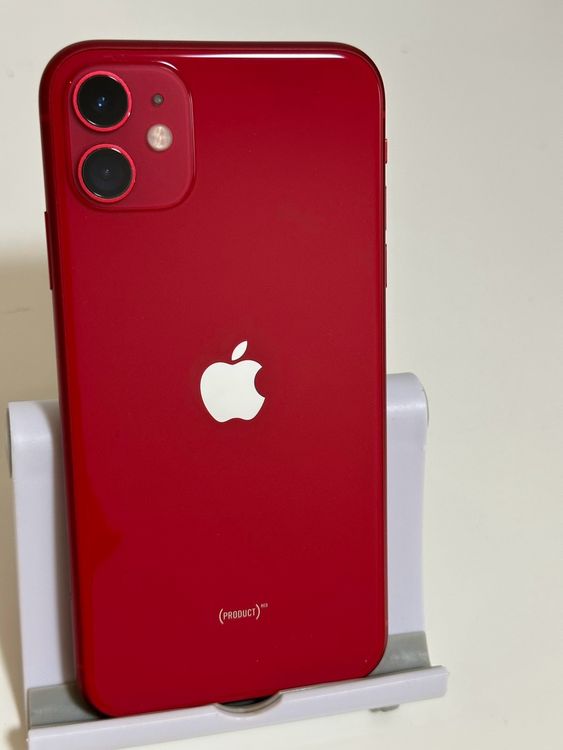 ���Хåƥ꡼83% SIM�ե꡼ iPhone11 64GB ��å�