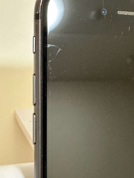 ���Хåƥ꡼87% SIM�ե꡼ iPhone8 64GB ���ڡ������쥤