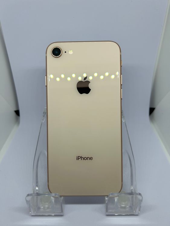��SIM�ե꡼ iPhone8  64GB ������� �Хåƥ꡼76%