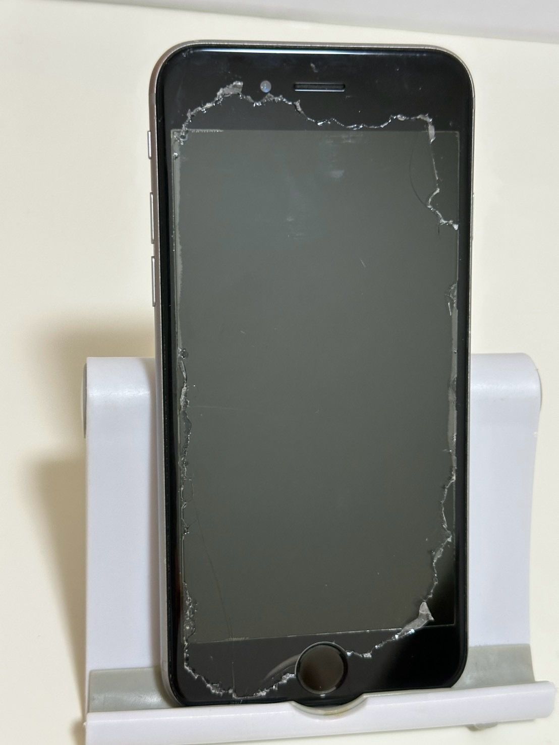 ムスビー｜○バッテリー86% SIMフリー iPhone6s 32GB グレー【iPhone6s