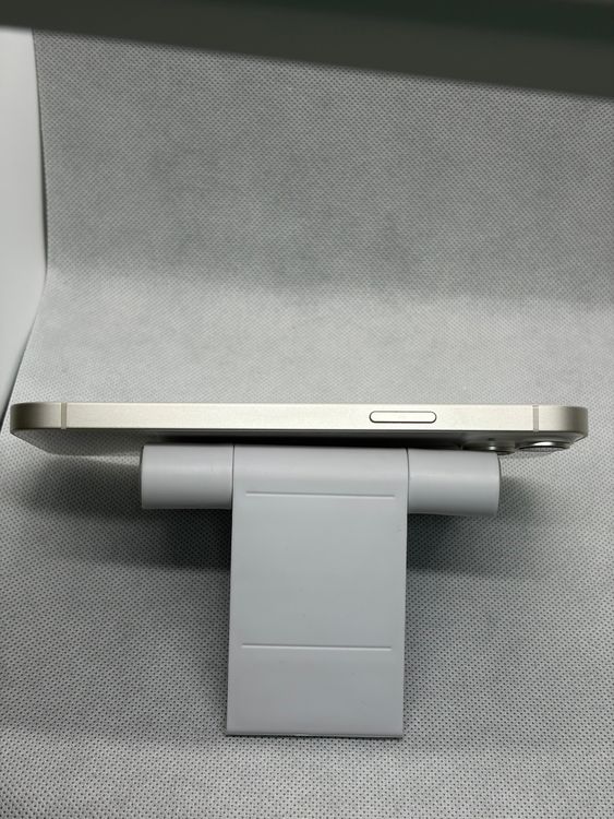 ���Хåƥ꡼83% SIM�ե꡼ iPhone14Plus 128GB �������饤��