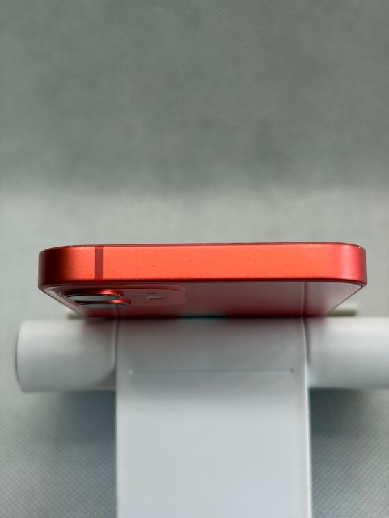 ���Хåƥ꡼82% SIM�ե꡼ iPhone12mini 64GB ��å�