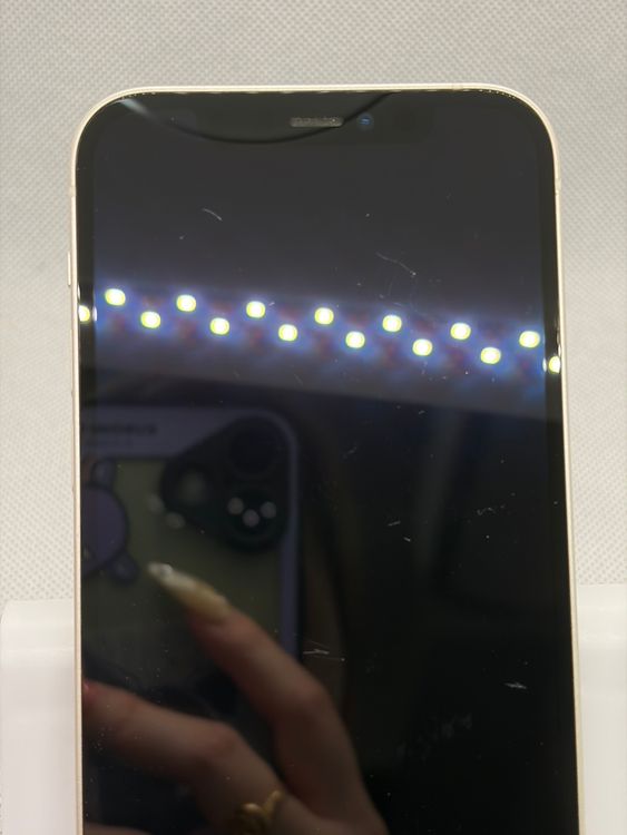 ���Хåƥ꡼85% SIM�ե꡼ iPhone12 128GB �ۥ磻��