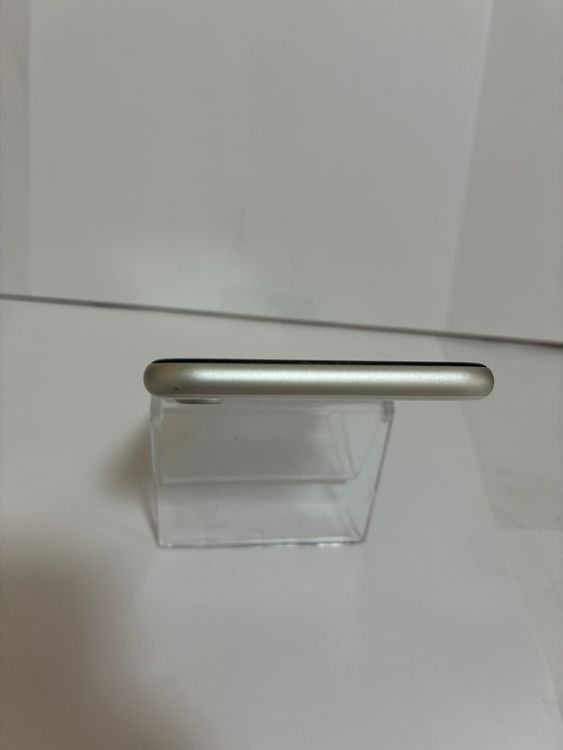���ϥԥͥ��ͥå�iPhoneSE�裲���� 64GB �ۥ磻��  ����̵��
