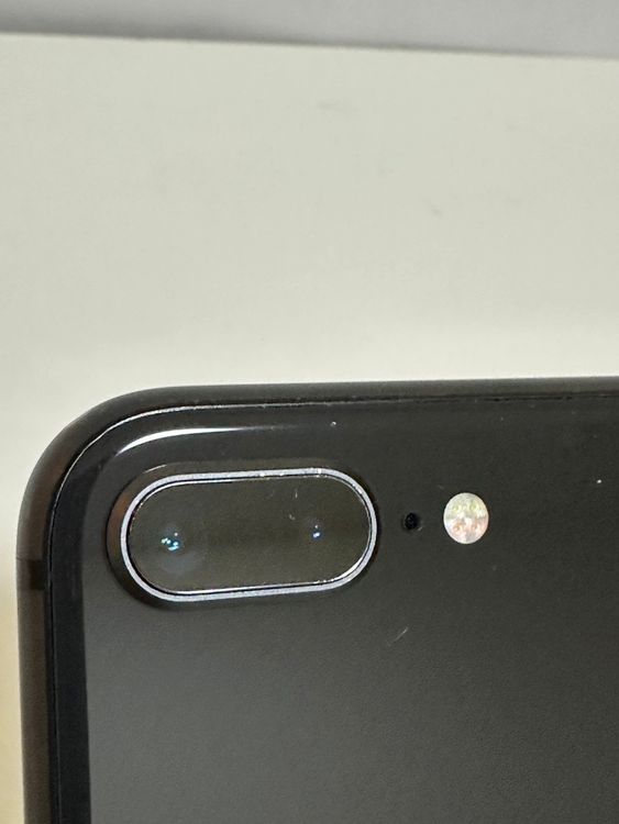 ���Хåƥ꡼84% SIM�ե꡼ iPhone8Plus 256GB ���ڡ������쥤