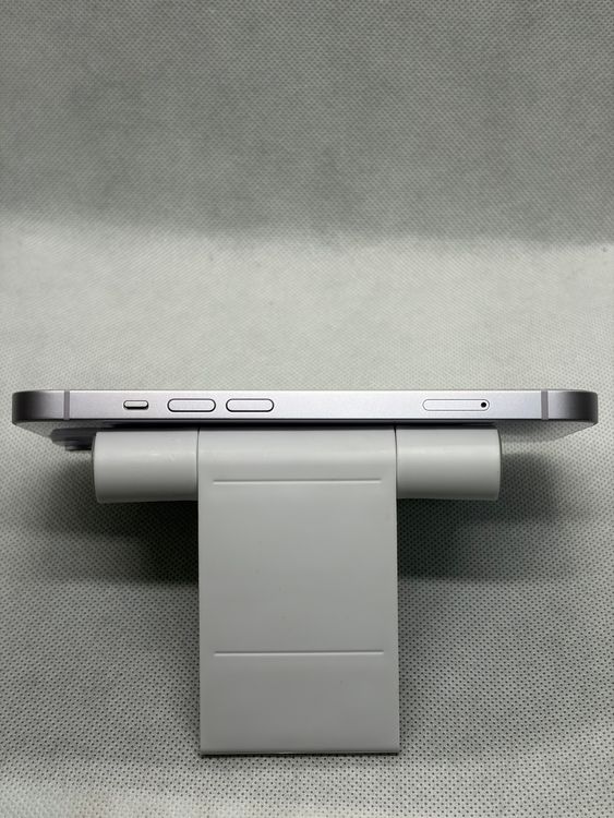 ���Хåƥ꡼100% ���� SIM�ե꡼ iPhone14 128GB �ѡ��ץ�