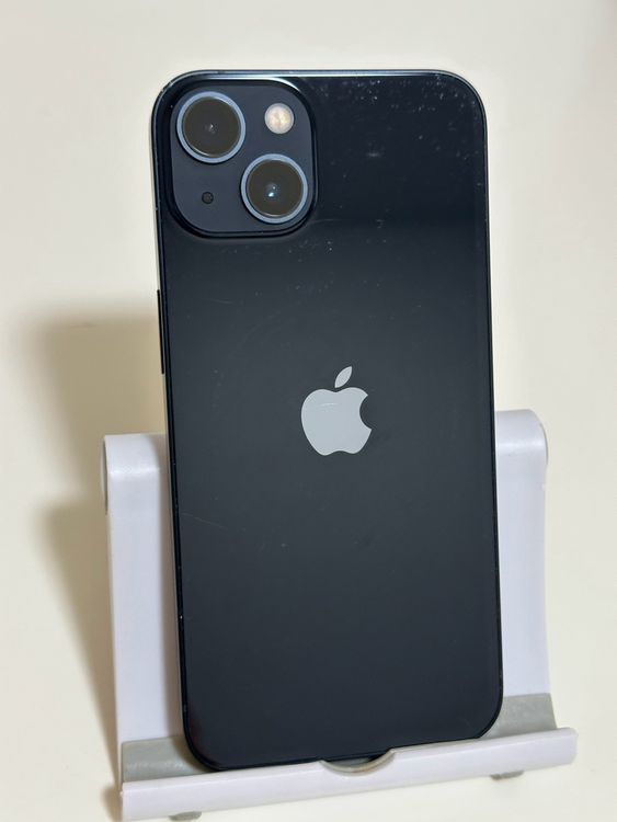 ���Хåƥ꡼84% SIM�ե꡼ iPhone13 128GB �ߥåɥʥ���