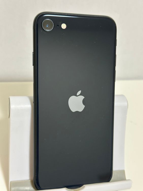 ���Хåƥ꡼82% SIM�ե꡼ iPhoneSE ��3���� 64GB �ߥåɥʥ���
