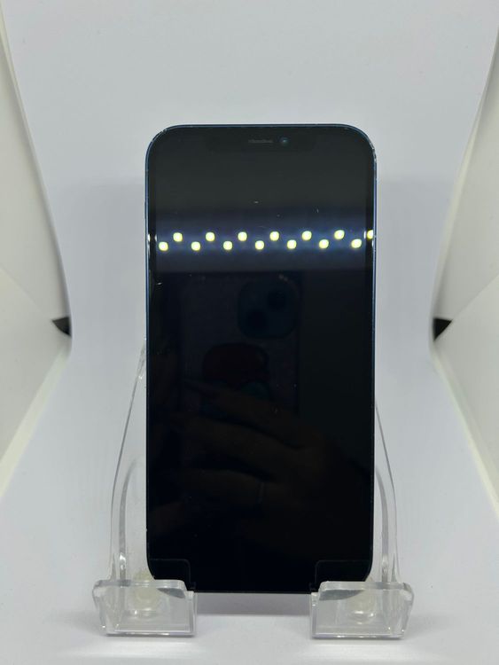 ��SIM�ե꡼ iPhone12  64GB �֥롼 �Хåƥ꡼71%