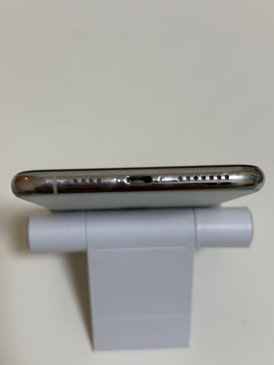 ������� �Хåƥ꡼77% docomo iPhone11ProMax 64GB ����С�