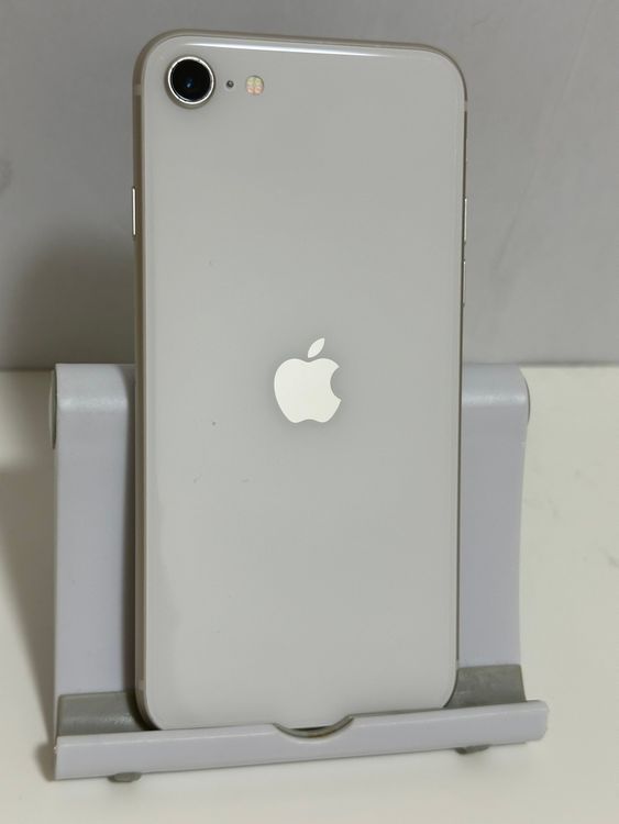 ���Хåƥ꡼86% SIM�ե꡼ iPhoneSE ��3���� 64GB �������饤��
