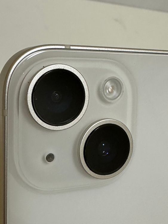 ���Хåƥ꡼83% SIM�ե꡼ iPhone14 128GB �������饤��