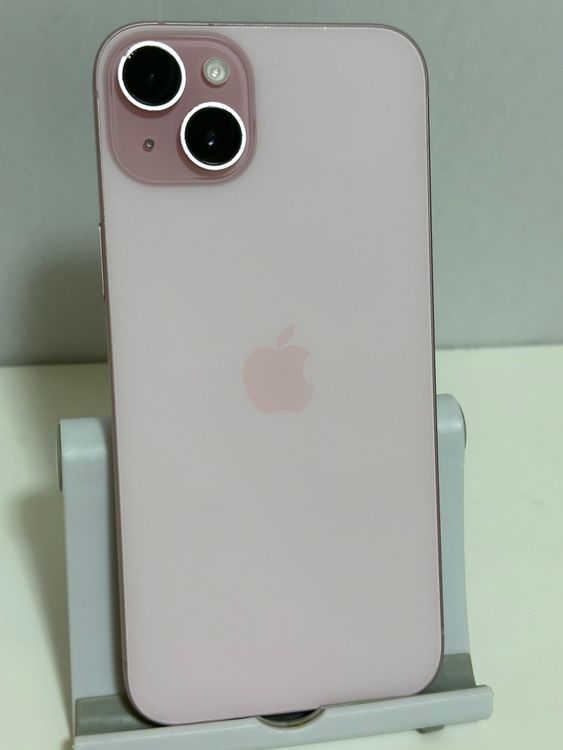 ���Хåƥ꡼88% SIM�ե꡼ iPhone15Plus 128GB �ԥ�