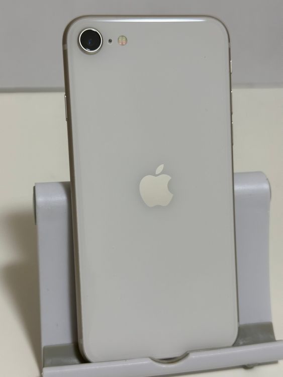 ���Хåƥ꡼84% SIM�ե꡼ iPhoneSE ��3���� 64GB �������饤��