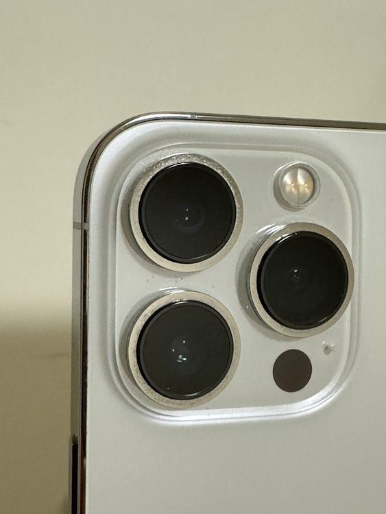 ��Ķ���� �Хåƥ꡼82% SIM�ե꡼ iPhone13Pro 128GB ����С�