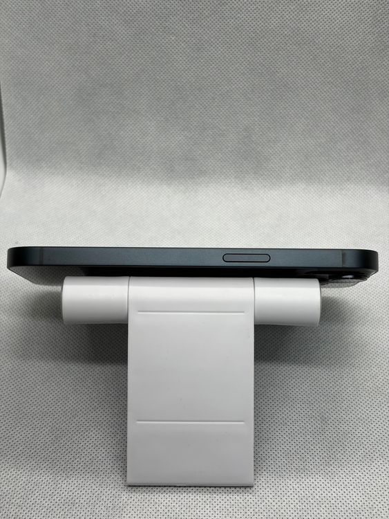 ��Ķ���� SIM�ե꡼ iPhone14 128GB �ߥåɥʥ��� �Хåƥ꡼84%
