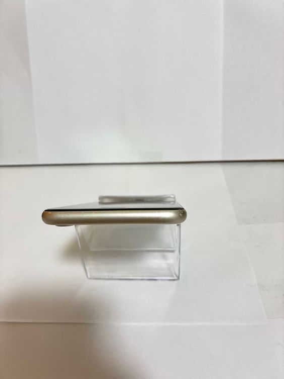 ���ϥԥͥ��ͥå�iPhoneSE��3���� 64GB �������饤��   ����̵��