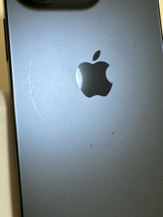 ���Хåƥ꡼85% SIM�ե꡼ iPhone15Pro 256GB �֥롼�����˥���