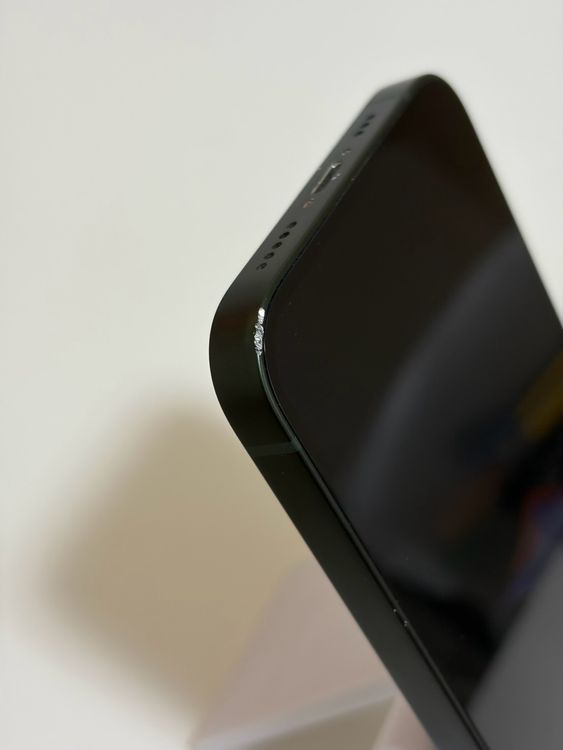 ���Хåƥ꡼86% SIM�ե꡼ iPhone13 128GB ���꡼��